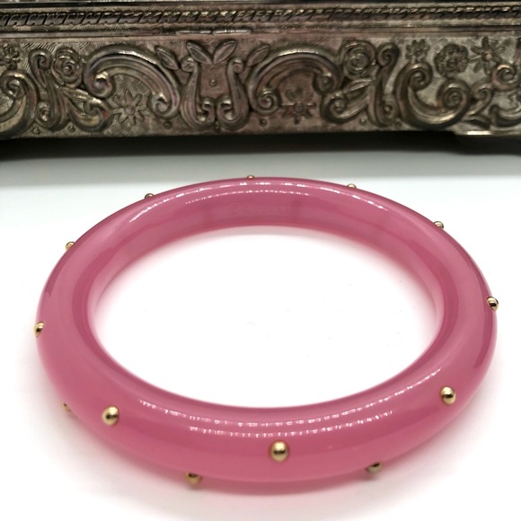 Vintage Pink Lucite KENNETH LANE Bangle Bracelet - Picture 9 of 15